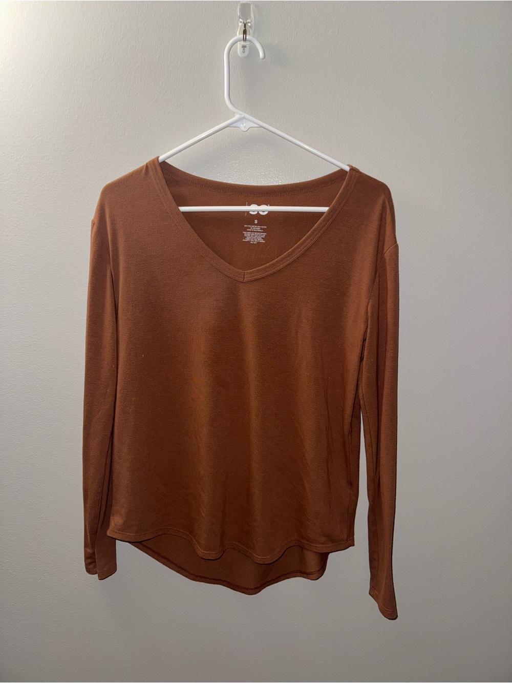 SO Brown V‑Neck Long Sleeve Top